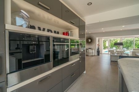 Detached Villa in San Pedro de Alcántara - Photo 4