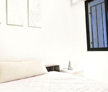 3 bedroom luxury Townhouse for rent in Estepona, Spain - Photo 5