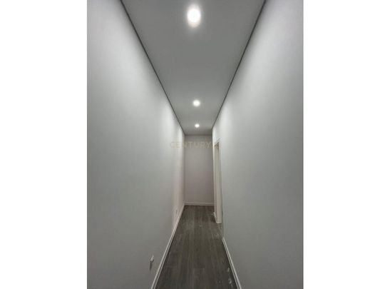 Falagueira-venda Nova, Lisbon - Photo 1