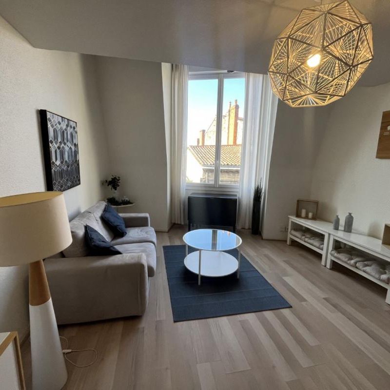 Location Appartement 1 pièce Meublé 41m² BORDEAUX 33000 - Photo 1