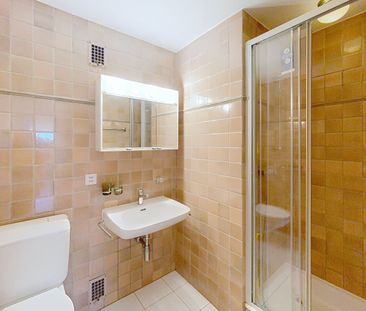 Spacieux appartement de 5.5 pièces avec vue sur lac - Photo 2