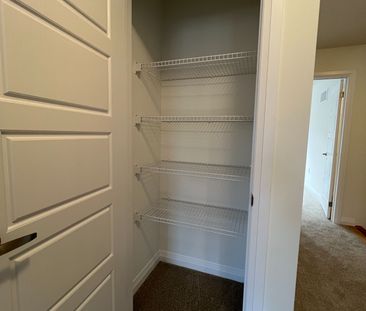 For Lease - 35 Lonsdale Road, Haldimand, Ontario - Photo 2