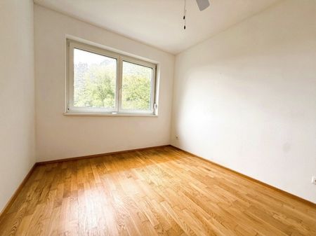 Graz im Blick: 2-Zimmer-Wohnung mit großzügigem Balkon - Photo 4