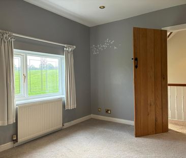 Bradley Lane, Frodsham - Photo 3