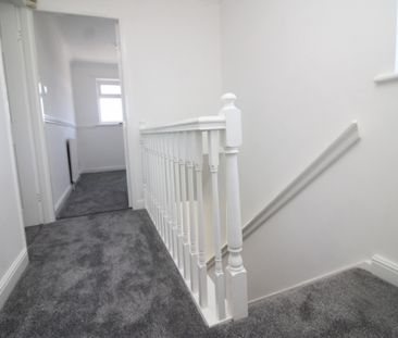 3 Bedroom Semi-Detached House - Photo 4