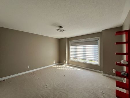 For Lease - 129 TAPESTRY Drive, Barrhaven, Ontario - Photo 4