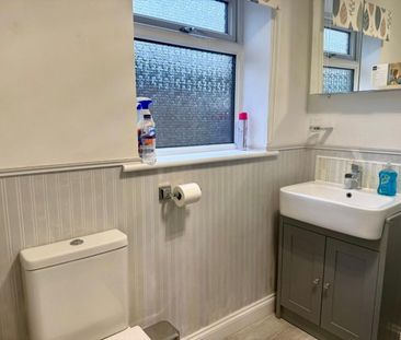 2 bedroom House To Let - Photo 1