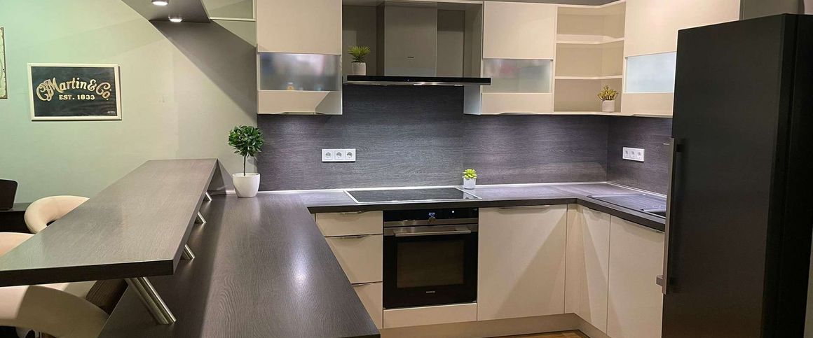 MÜLHEIM-ZENTRUM: LICHTDURCHFLUTETE 4-ZIMMERWOHNUNG AN DER RUHR-PROMENADE +PARKETT +BALKON +2 BÄDER - Foto 1