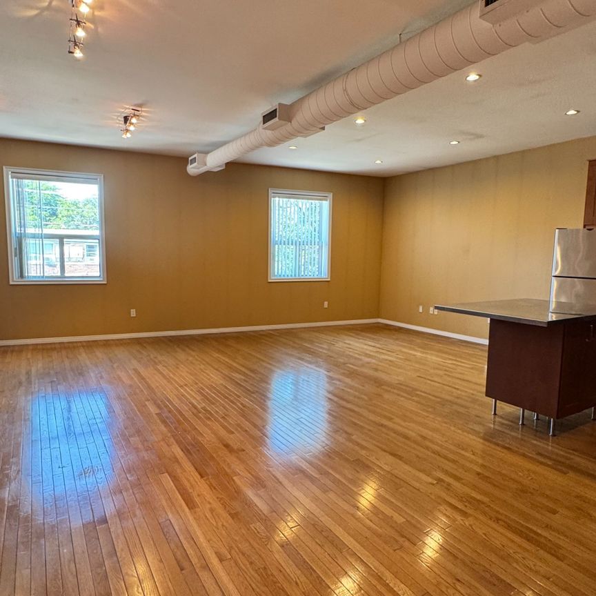 For Lease - 2021 Avenue Road Unit# upper level, Toronto, Ontario - Photo 1