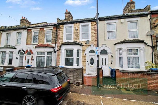 Pretoria Road Edmonton, N18 - Photo 1