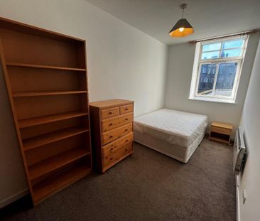 3 bedroom flat to rent - Photo 5