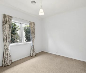 Lovingly Maintained Federation Style Home - Photo 6