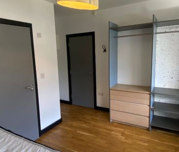 64 Newsome Road, Huddersfield, HD4 - Photo 2