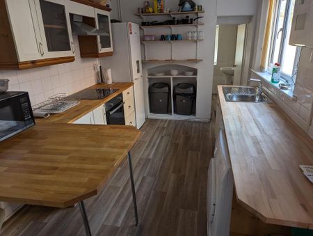 4 bedroom terraced house to rent - Photo 4