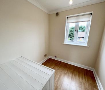 3 bedroom semi-detached house to rent - Photo 6