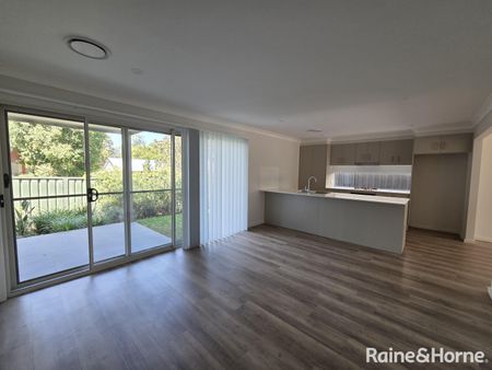 15/175 Old Southern Road, South Nowra NSW 2541 - House For Rent | Domain - Photo 2