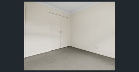 Four Bedroom Family Home - Photo 2