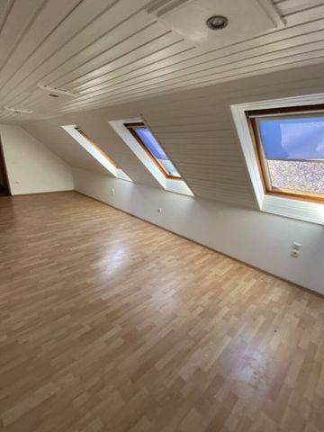Helle, freundliche 2,5 Zimmer Wohnung direkt in Gerasdorf - Foto 5