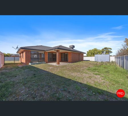 6 Howe Court, Epsom, Vic 3551 - Photo 2