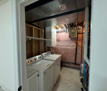 For Lease - 161 Romaneli Crescent Unit# Lower, Bradford West Gwilli... - Photo 4