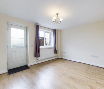 2 bedroom townhouse to rent - Photo 2