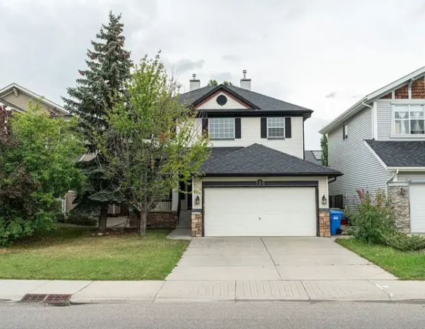 Property for rent in Cougar Ridge Dr | 136 Cougar Ridge Drive Southwest, Calgary - Photo 1