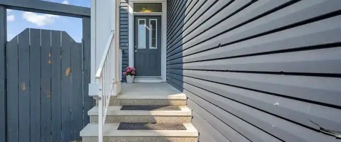 Redstone upper level for rent (unfurnished!) | Calgary - Photo 1