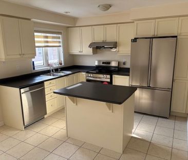 For Lease - 27 Ariel Road Unit# Main, Brampton, Ontario - Photo 4