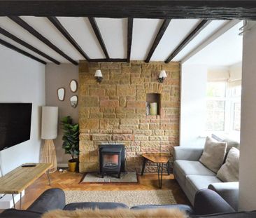 2 bedroom terraced house to rent - Photo 2