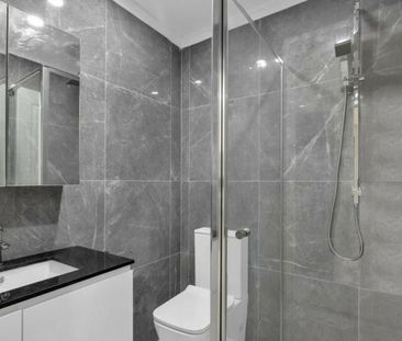 Renovated Family Home in Quiet Court Location - Photo 4