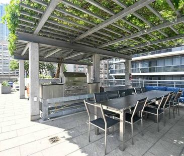 25 CARLTON STREET,FURNISHED STUDIO,1BATH,BALCONY,DOWNTOWN TORONTO - Photo 2