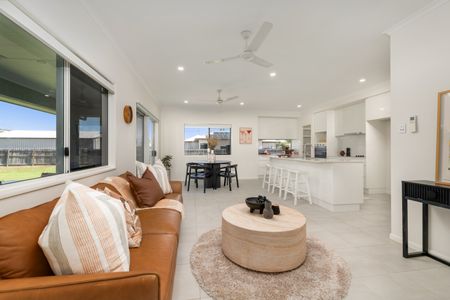 6 Harness Road, Kelso QLD 4815 - House For Rent | Domain - Photo 4