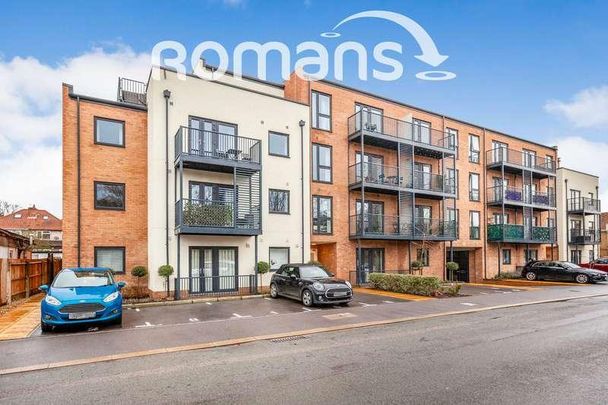 Hythe Lodge, Boyn Valley Road, Maidenhead, SL6 - Photo 1