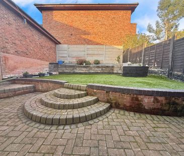 2 bedroom semi-detached house to rent - Photo 6