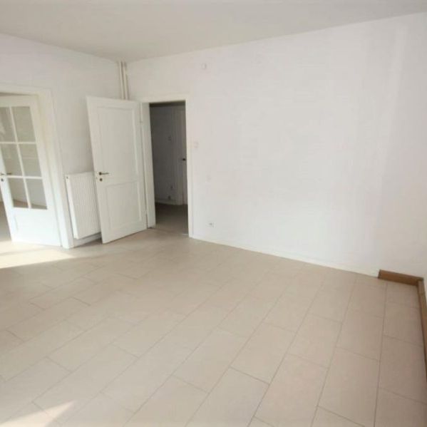 Kurze Wege in die Stadt! 2 Zi.-Whg. mit Wintergarten! Symbiose aus Vergangenheit u. Gegenwart! - Photo 1