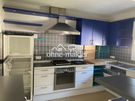 Freundliche 3-Zimmer-DG-Wohnung mit Balkon und Einbauküche in Kenn - Photo 2