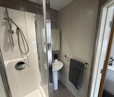 2 bedroom flat to rent - Photo 6