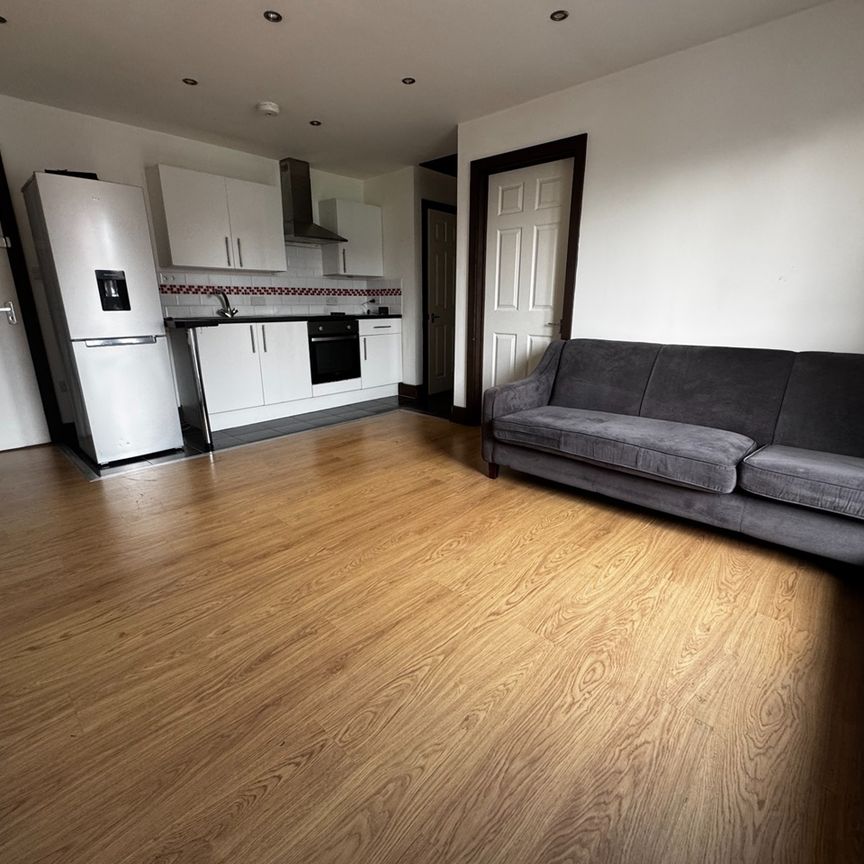 1 Bed Flat, Shirley Road, SO15 - Photo 1