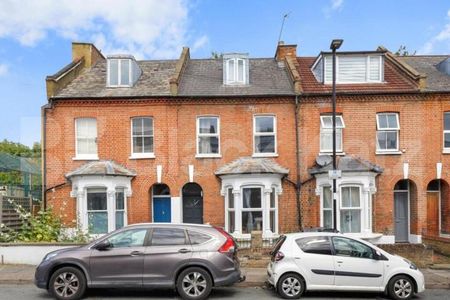 Spacious 6-Bedroom House – Perfect for Students & Professional Sharers - Photo 2