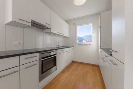 Modern, quiet and yet in the midst of the action - Photo 4