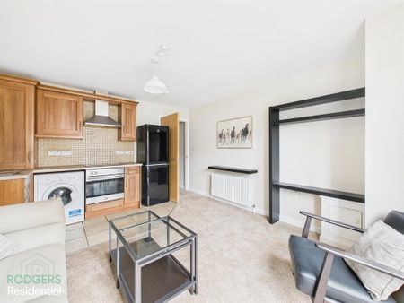 Apt 5, 190 Albertbridge Road, Belfast, BT5 4GU - Photo 3