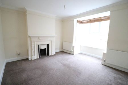 Amersham Road, High Wycombe - Photo 3