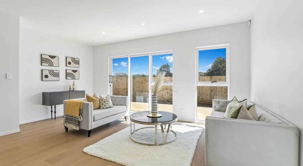 Brand new 3 bedroom and 2 bathroom house in Pokeno - Photo 1