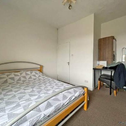 2 bedroom property to rent in Oldham - Photo 1