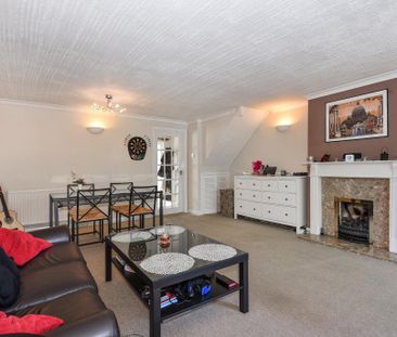 3 bedroom semi-detached house to rent - Photo 2