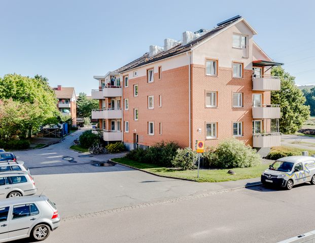 Svärdsliljegatan 1 B, Västerås - Photo 1