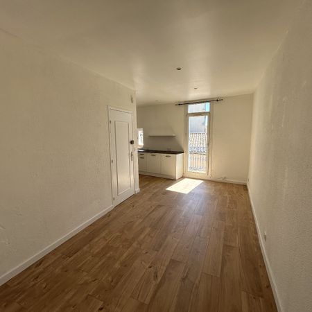 Location Appartement 2 pièces 38m² MONTPELLIER 34000 - Photo 3