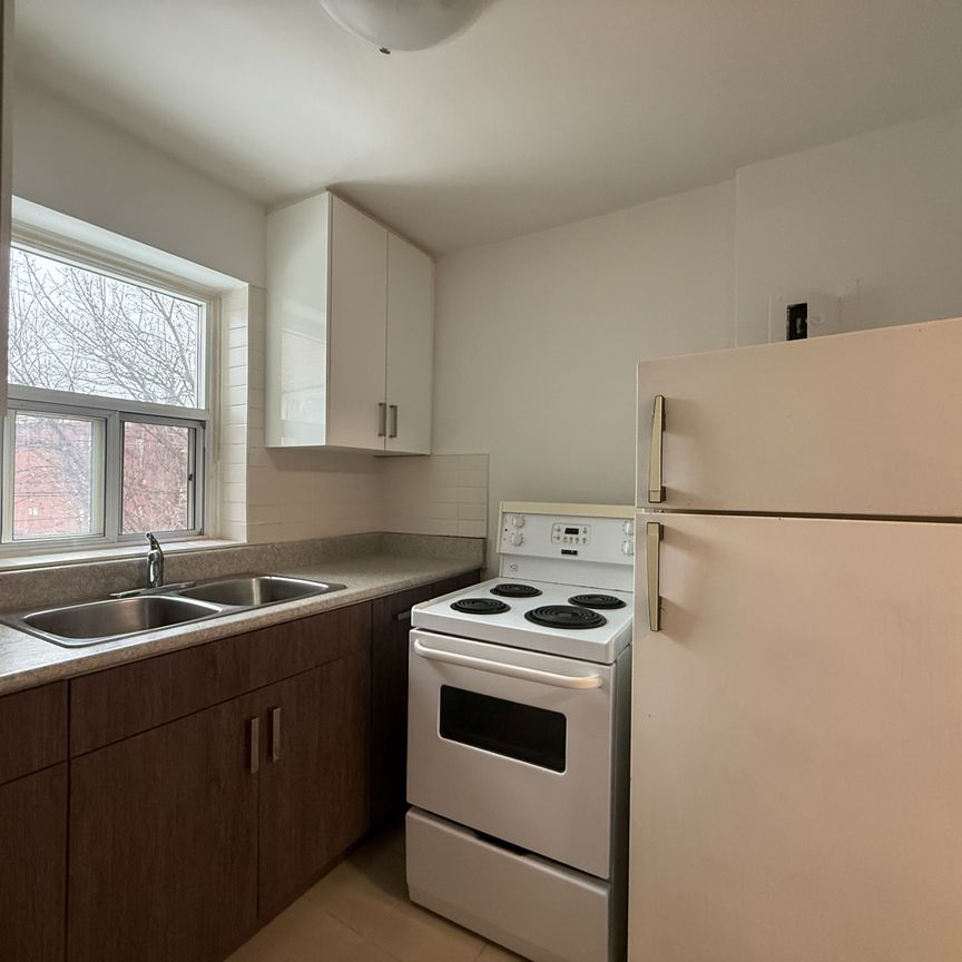 For Lease - 69 Old Mill Terrace Unit# 10, Toronto, Ontario - Photo 1