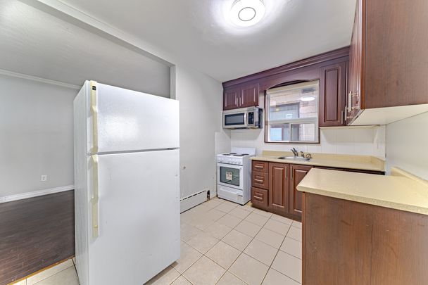 For Lease - 1200 Weston Road Unit# 4, Toronto, Ontario - Photo 1