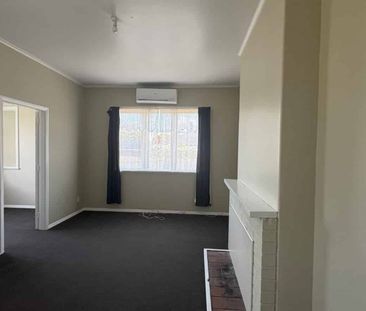 Good house on Harris - Photo 4